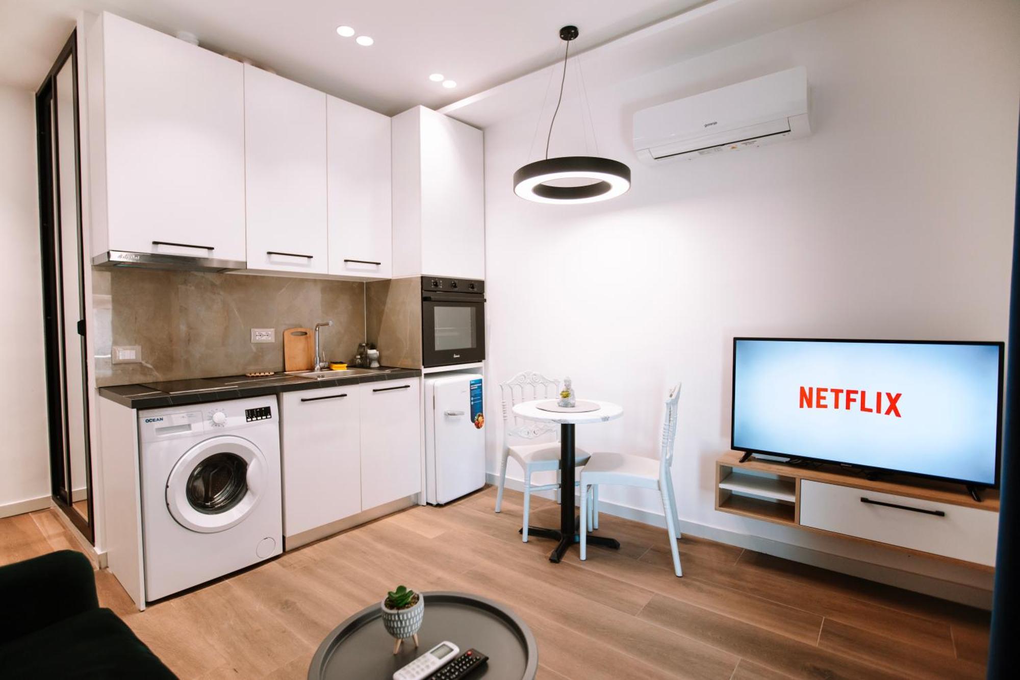 Barrikada Str Modern Apartments - The Nest Tirana Exterior foto