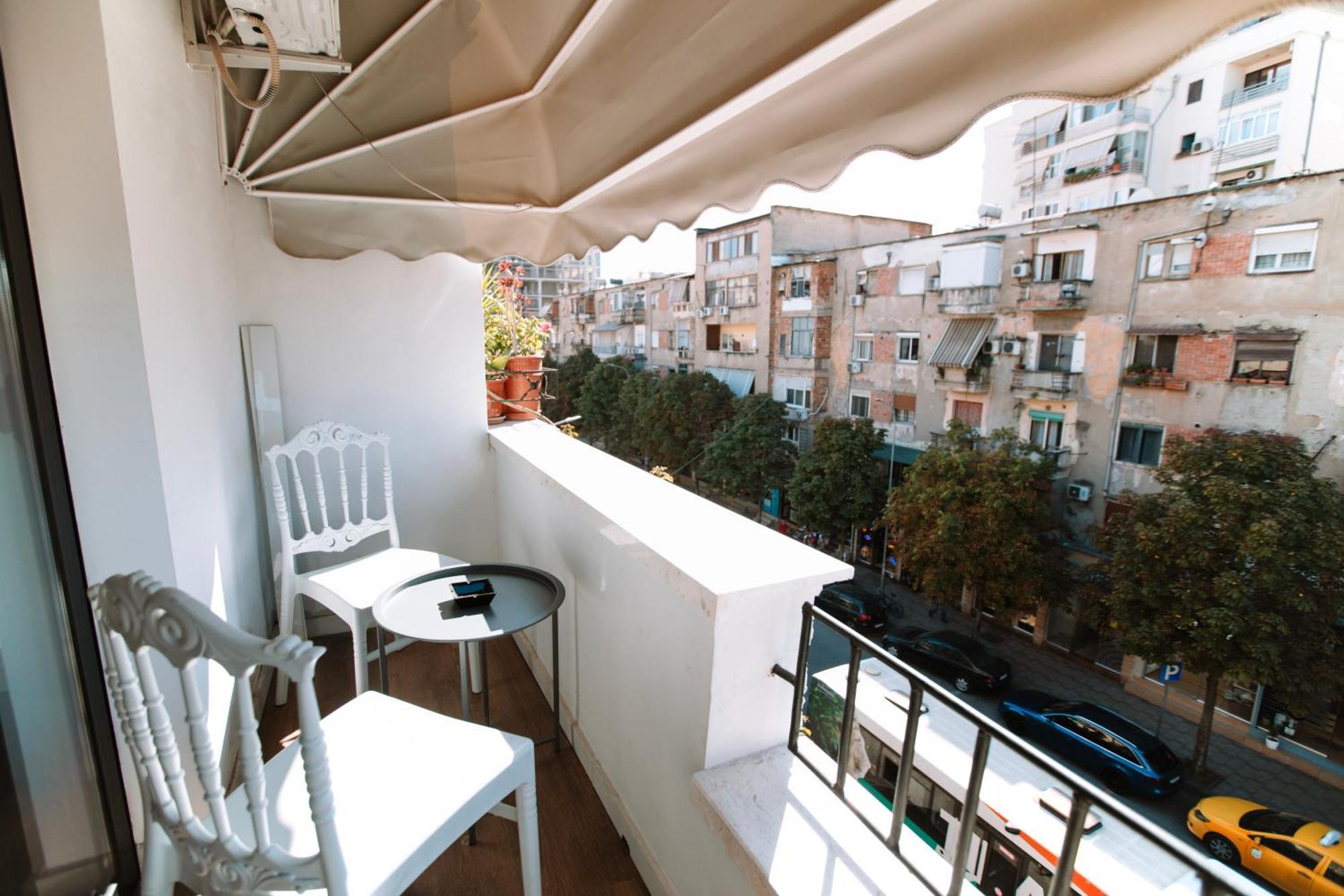 Barrikada Str Modern Apartments - The Nest Tirana Exterior foto